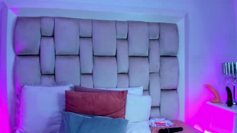 Angel Azul online show from 27, 12, 2024