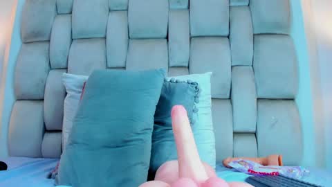 Angel Azul online show from 16, 1, 2025