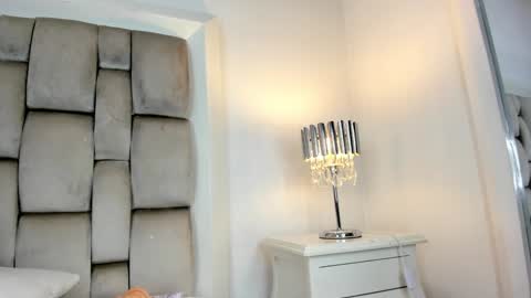 Angel Azul online show from 5, 2, 2025