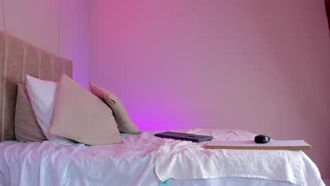 ngela  online show from 24, 1, 2025