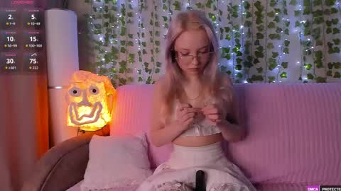 Emily online show from 26, 4, 2026