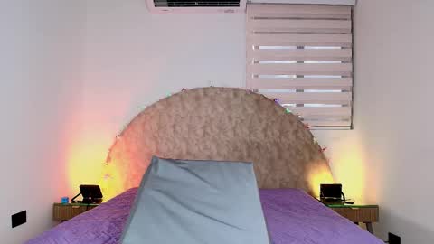 Any online show from 1, 12, 2025