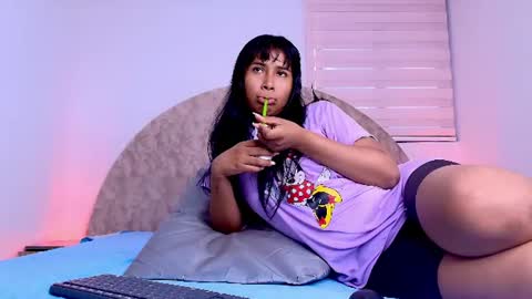 Snapshot of _aniisha_ chatting on 17, 6, 2026 Any online show from 17, 6, 2026