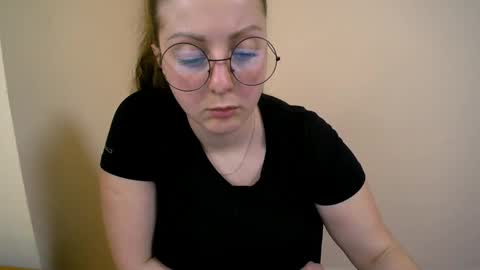 Snapshot of _annabelle_lee chatting on 28, 1, 2025 Anna online show from 28, 1, 2025
