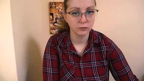 Snapshot of _annabelle_lee chatting on 19, 9, 2025 Anna online show from 19, 9, 2025