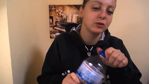 Snapshot of _annabelle_lee chatting on 10, 10, 2025 Anna online show from 10, 10, 2025