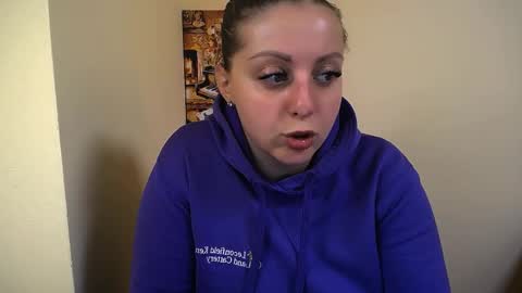 Snapshot of _annabelle_lee chatting on 15, 10, 2025 Anna online show from 15, 10, 2025