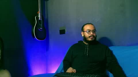 Annie Andrick online show from 11, 10, 2025