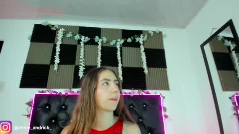 Annie Andrick online show from 30, 4, 2026