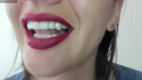 Snapshot of _antomouth_paradise chatting on 16, 11, 2025 antonia online show from 16, 11, 2025