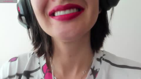 Snapshot of _antomouth_paradise chatting on 21, 11, 2025 antonia online show from 21, 11, 2025