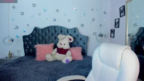 Snapshot of _antonnela_ chatting on 21, 1, 2025 antonnela online show from 21, 1, 2025