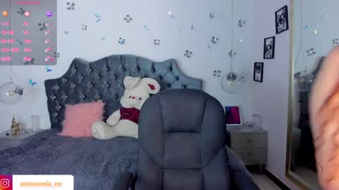 Snapshot of _antonnela_ chatting on 31, 1, 2025 antonnela online show from 31, 1, 2025