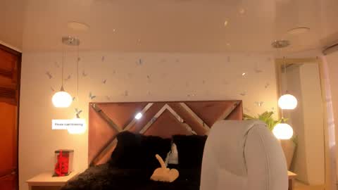 Snapshot of _antonnela_ chatting on 10, 9, 2025 antonnela online show from 10, 9, 2025