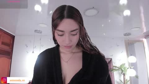 Snapshot of _antonnela_ chatting on 15, 12, 2025 antonnela online show from 15, 12, 2025