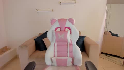    online show from 24, 9, 2025