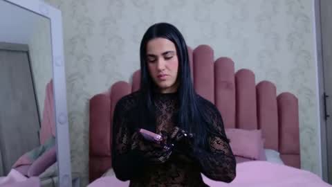 Queen Cruz online show from 25, 10, 2025