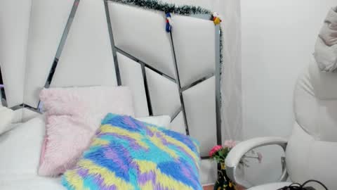 Snapshot of _aurora18 chatting on 22, 11, 2025 Aura online show from 22, 11, 2025