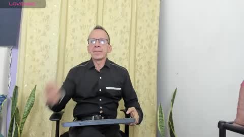 Axel online show from 4, 6, 2026