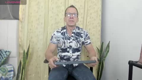 Snapshot of _axelking1_ chatting on 8, 7, 2026 Axel online show from 8, 7, 2026