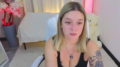 Snapshot of _b00bss_ chatting on 27, 11, 2025 Jess online show from 27, 11, 2025