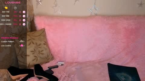 Snapshot of _bella_hix_ chatting on 23, 12, 2024 Bella online show from 23, 12, 2024