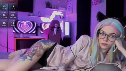 Snapshot of _black_fox__ chatting on 23, 10, 2025 Olivia Subscribe to my Fansly -   online show from 23, 10, 2025