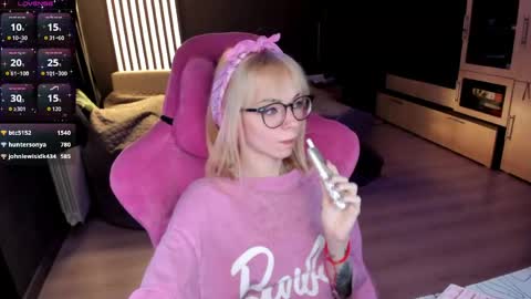 Olivia Subscribe to my Fansly -   online show from 29, 5, 2026