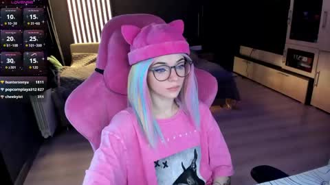 Olivia Subscribe to my Fansly -   online show from 2, 6, 2026