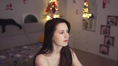 Snapshot of _blackbee_ chatting on 24, 12, 2024 Lili online show from 24, 12, 2024