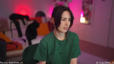 Lili online show from 15, 4, 2026