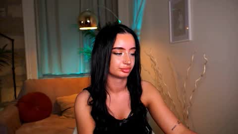 Pearl online show from 14, 3, 2026