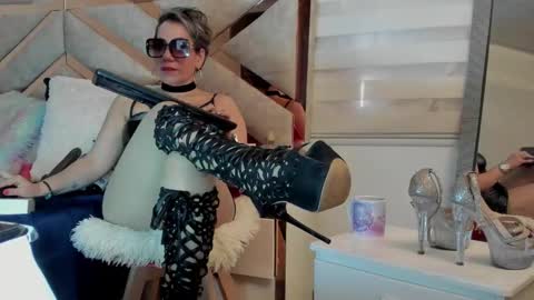 Snapshot of _brendamichel_ chatting on 18, 2, 2025 Brenda online show from 18, 2, 2025