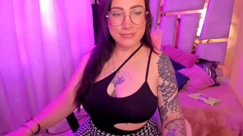 Angie  Independent model online show from 9, 10, 2025