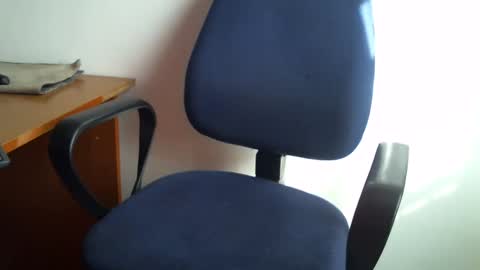Snapshot of _bunny_b chatting on 18, 2, 2025 I will be back soon  online show from 18, 2, 2025