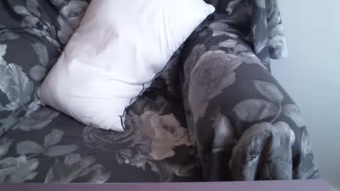 Snapshot of _bunny_b chatting on 19, 2, 2025 I will be back soon  online show from 19, 2, 2025
