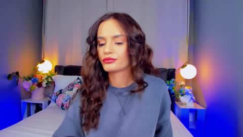 _carlawhite_ online show from 15, 10, 2025