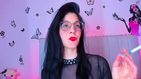 Snapshot of _caro_lyne_ chatting on 22, 4, 2026 Carolina online show from 22, 4, 2026