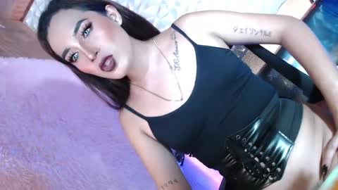 Snapshot of _caroline69 chatting on 8, 1, 2025 Caroline online show from 8, 1, 2025