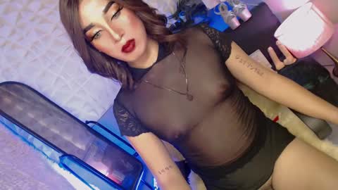 Snapshot of _caroline69 chatting on 24, 2, 2025 Caroline online show from 24, 2, 2025