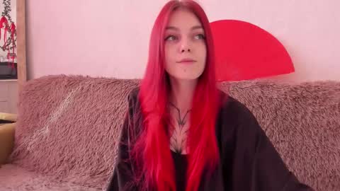 Snapshot of _caroline_coy chatting on 26, 9, 2025 Caroline online show from 26, 9, 2025