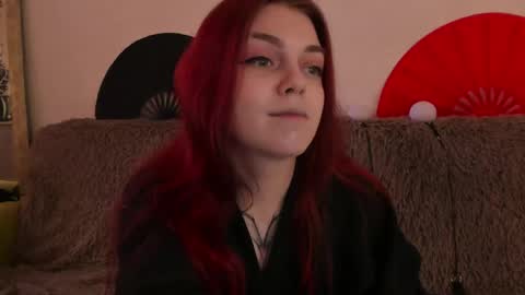 Snapshot of _caroline_coy chatting on 25, 4, 2026 Caroline online show from 25, 4, 2026