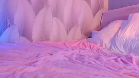 Snapshot of _ccrystaa_ chatting on 1, 3, 2025 Christina Chris online show from 1, 3, 2025