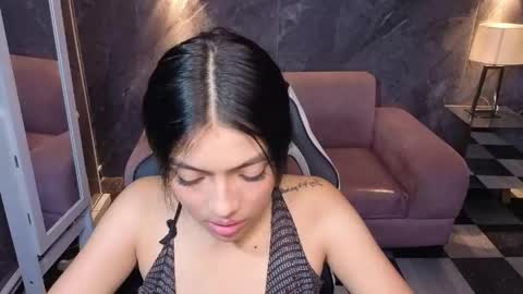 _charlottee_b online show from 4, 6, 2026