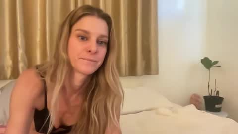 Chelsea xo online show from 6, 12, 2024