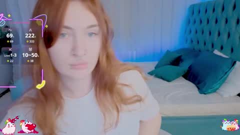 Alisa NO NUDE online show from 13, 11, 2025