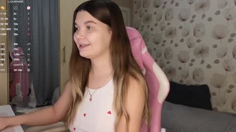 _cute_ice online show from 12, 12, 2024