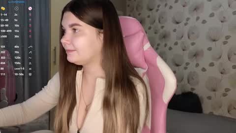 _cute_ice online show from 13, 2, 2025