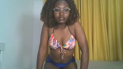 Snapshot of _cutestephanie chatting on 12, 9, 2025 STEPH online show from 12, 9, 2025