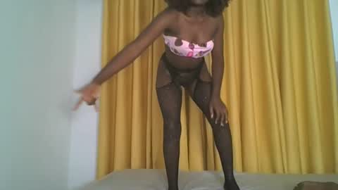 Snapshot of _cutestephanie chatting on 13, 9, 2025 STEPH online show from 13, 9, 2025